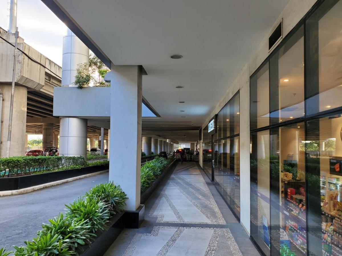 Cozyvilla At 81 Newport Blvd Walk To Naia T3 Marriott & Resorts World Casino & Newport Mall For 5 Pax Free Parking!!!! Pasay Dış mekan fotoğraf