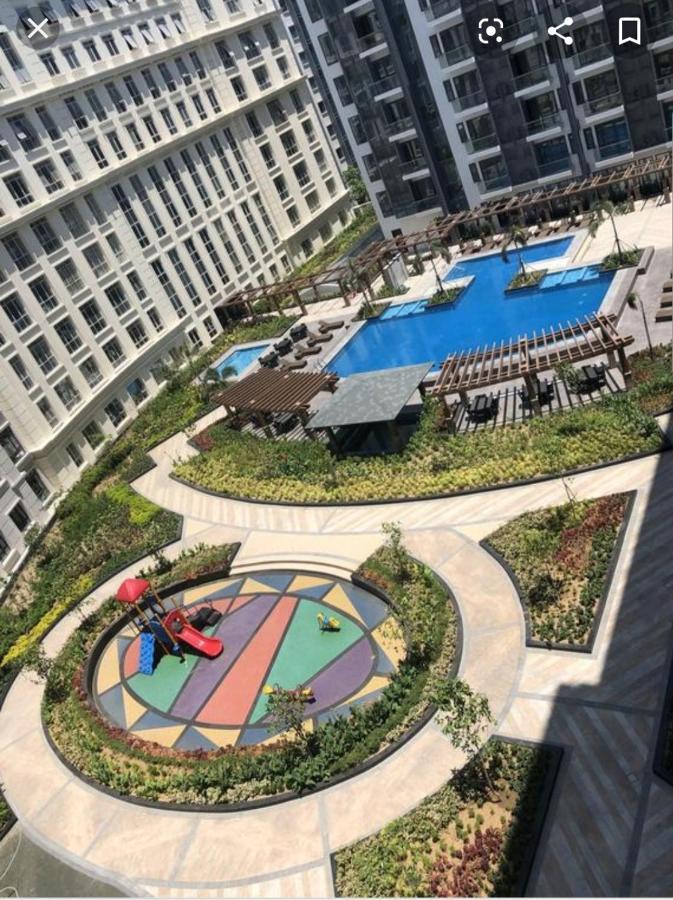Cozyvilla At 81 Newport Blvd Walk To Naia T3 Marriott & Resorts World Casino & Newport Mall For 5 Pax Free Parking!!!! Pasay Dış mekan fotoğraf